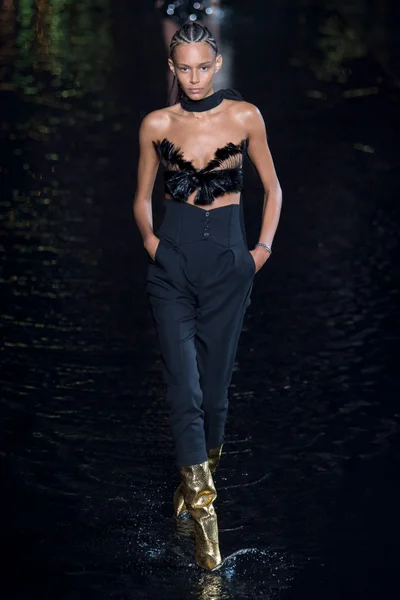 Look 60